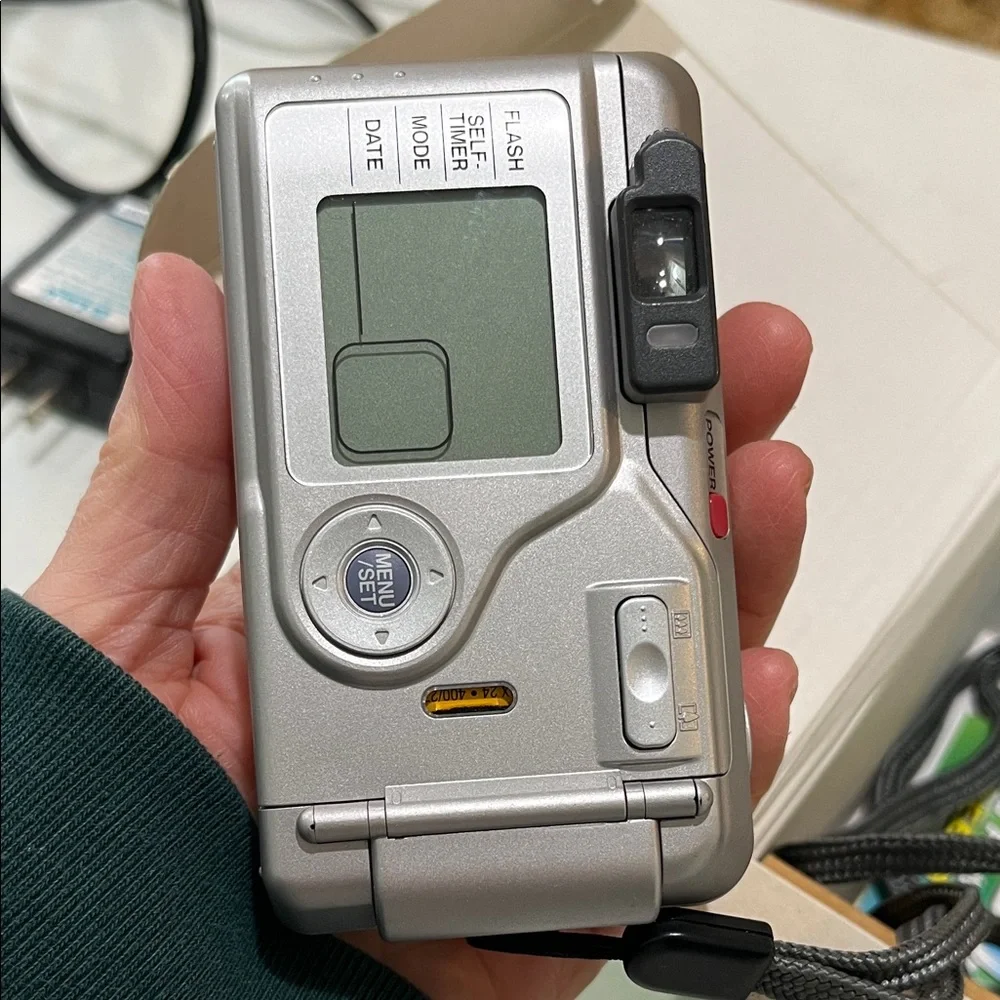 Fujifilm Zoom Date 160EZ 35mm Silver Camera